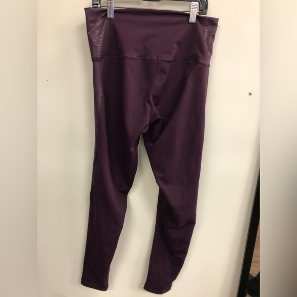 DYI YOGA LEGGING NWTin size large - Picture 5 of 6